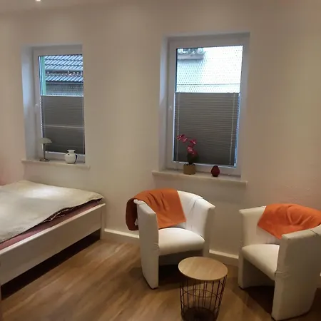 30 , Rhoen , Ortsmitte , Frisch Saniert , Gaestehaus Mierdel Апартаменты Герсфельд