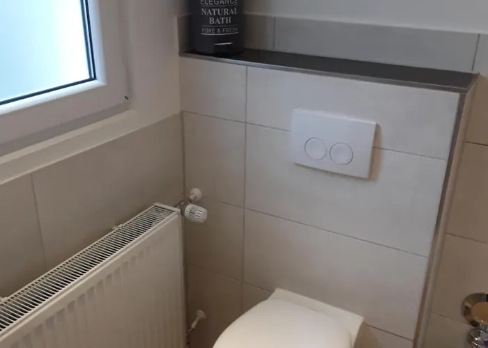 30 , Rhoen , Ortsmitte , Frisch Saniert , Gaestehaus Mierdel